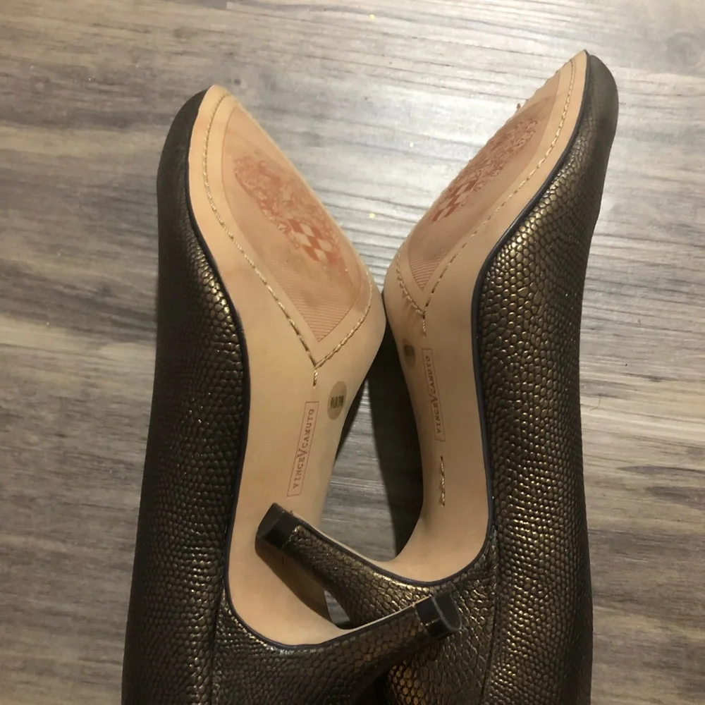 Vince Camuto Bronze heels